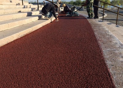 江西宜春重載彩色透水混凝土路面設(shè)計與生產(chǎn)實踐